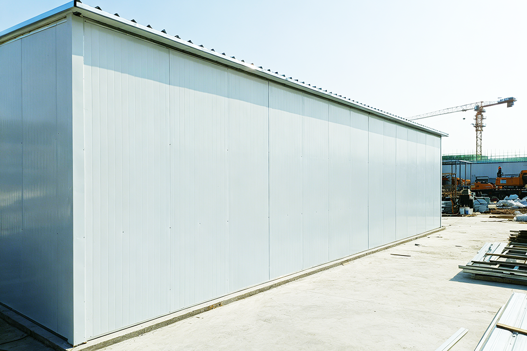 阻燃岩棉夹芯板：坚守防火底线，